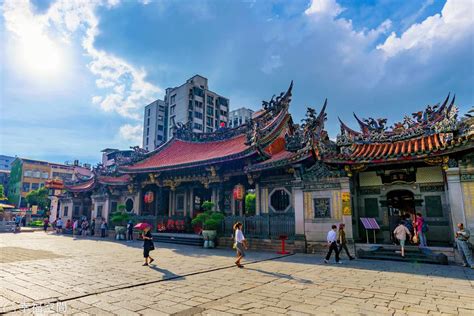 住在廟旁邊風水|【風水特輯】住在宮廟、佛寺附近更能受到神明保佑嗎？對人有什。